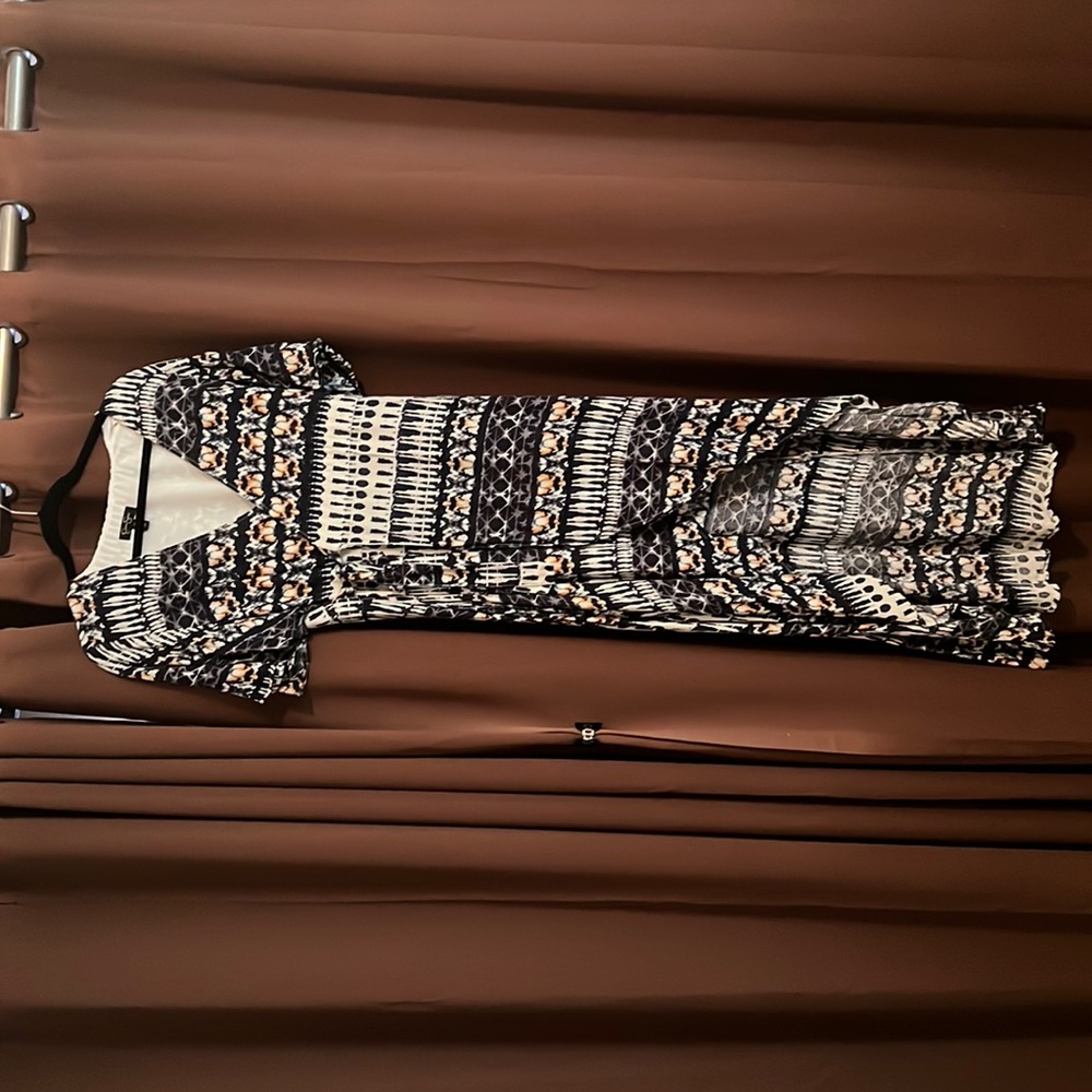 Jessica Simpson dress size M